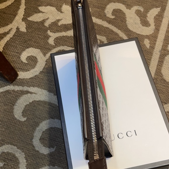 Gucci toiletry case large new in box - Picture 9 of 16